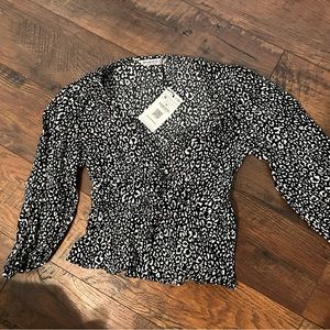 Stradivarius Cheeta print shirt